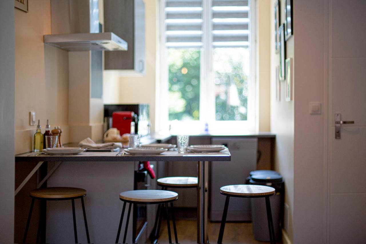Ideal Pro & Couple - 2 Logements Theme Boho Chic Rdc & Dandy 1Er Etage - Quartier Calme - Jardin - Wifi Hd - Smart Tv - Parking Gratuit - Proche Centre & Transports - Ask Home Valenciennes Ngoại thất bức ảnh